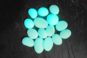 Galet luminescent turquoise (au Kg)