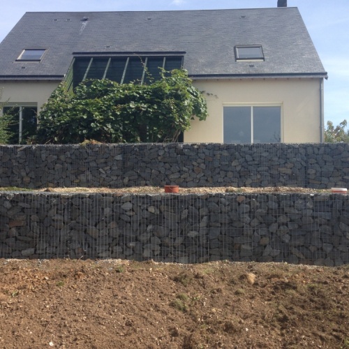 Pierre à gabion noire 80/150